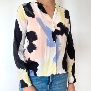 ⚪️ Vero moda abstract multi color art blouse small